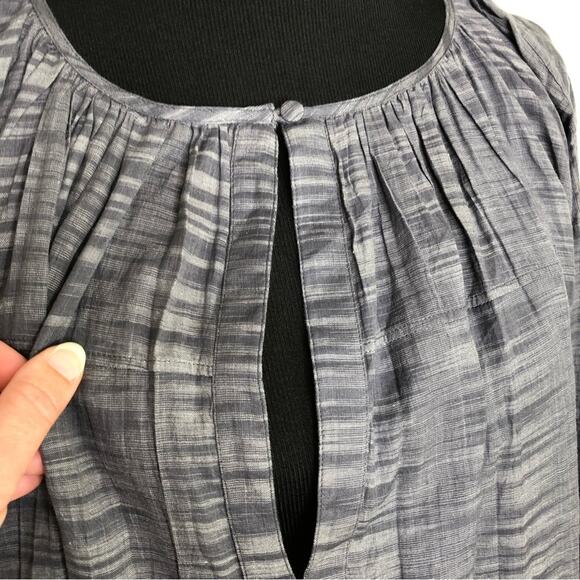 Mare di latte gray pleated peasant top size 3 or Large - Picture 7 of 16